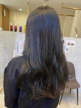 マイン(MINe) ツヤ髪×ブルーブラック