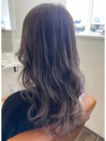 ヘアアンドリラクゼーション ジン(Jinn) ラベンダーシルバーカラー