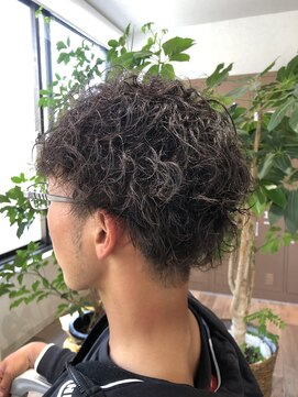 ラピュセル(La Pucelle) ツイストスパイラルパーマスタイル