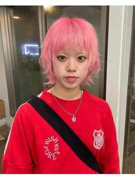 レコ 渋谷(LECO) ケアブリーチハイトーンカラーピンクウルフカットハッシュカット