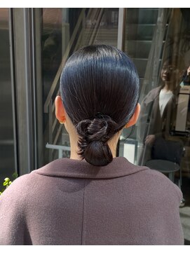 シー(si) タイトヘア