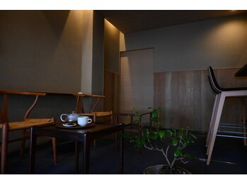 i n i 姉小路 【イニ】