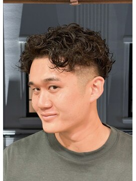 ダッド(DAD) [センターパート]