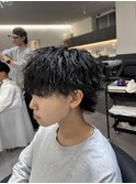 やりすぎない動きがかっこいい波巻きウルフパーマ
