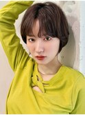 ショートボブ前髪センター分け大人ショート恵比寿
