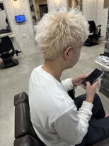 シンバ(Simba)&nbsp;スパイキーショート　ホワイトベージュ