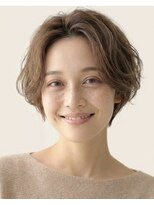 五感 鷹匠&nbsp;ふんわり動く大人ショート 40代｜骨格似合わせ