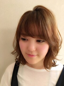 ロンド 銀座(Lond) 外ハネミディ×レイヤー 担当 本田奈穂美