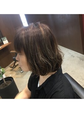 リップス ヘアー(Lips hair) 秋を感じさせるトーンダウンカラーリング♪