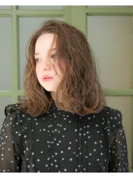 レーヴバイロンド 仙台(Reve by Lond) 大人可愛いニュアンスパーマ