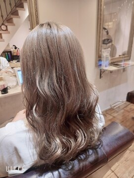 ヘアリゾートユア 新大久保店(hair resort YuA) グレージュカラー