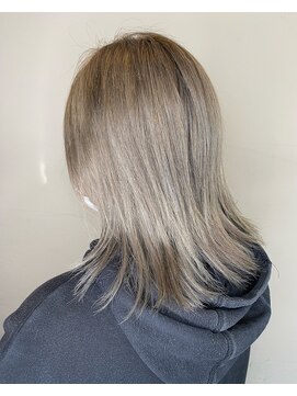 イングスジャパン(ings JAPAN) ホワイトグレージュ