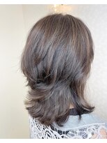 ヘアーアンドメイク ドレス(DRESS)&nbsp;初めての白髪ぼかしハイライト