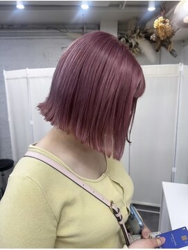 リア(riah) ダブルカラーミルクティーベージュレイヤーカット韓国ヘア