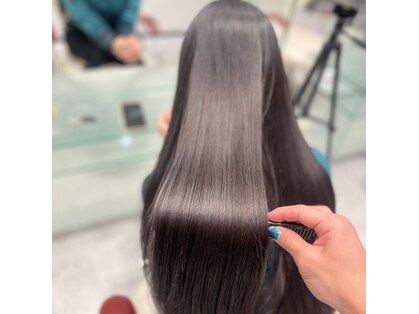 アース 金山店(HAIR&MAKE EARTH)の写真