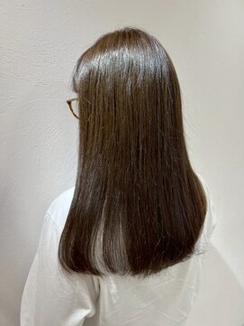 クラン(Chlan) ウルツヤナチュラルストレート×アッシュブラウン