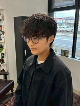 ダーチャ(Datsche) 大人メンズのシャドウパーマ