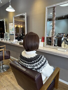 ヘアーメイクロージー 八軒店 (HAIR MAKE ROSY) 大人女性の為の艶ブラウン丸みボブ