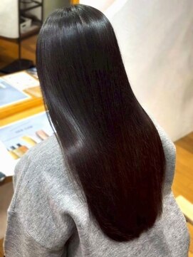 ミツバ(3tuba) 髪質改善 黒髪ストレート ツヤ感 美髪ロング ダメージレス