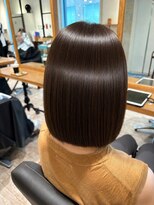 アイナ 銀座(Aina) 大人明るめグレイカラーボブ