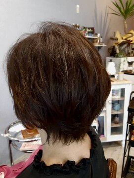 アキナイ(Akinai) 束感ショート