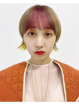 レコ 渋谷(LECO) マッシュウルフとベージュとイエローとピンク