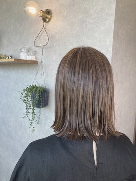 メルシー(merci) おしゃれな質感を。プラスハイライトカラー