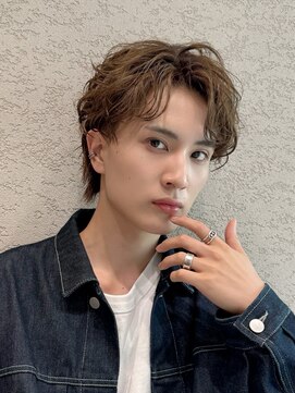 ロンド アンブル 四条烏丸(Lond ambre) 萱原大幹 センターパート/眉毛/短髪/メンズカットT