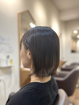 フリージア(freesia) プッツンボブ/切りっぱなし/30代40代50代