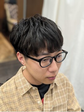 グラスヒビキ ツーブロックマッシュショート