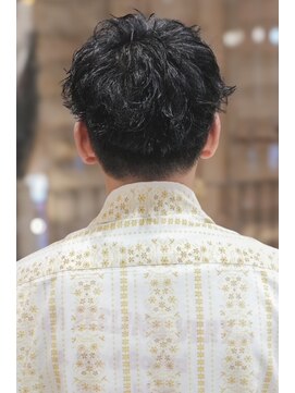 ライズ ヘア ブランド スウェル(RISE HAIR BRAND SWELL) ツーブロック風の刈り上げ×無造作ヘア