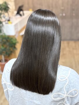 スカイ(SKY) 透明感カラー/髪質改善/縮毛矯正/韓国風レイヤーカット