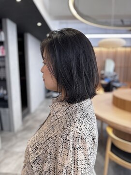 リファインド(REFINED) ナチュラルボブ　　五十嵐