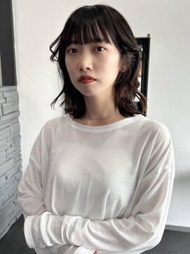 ナービス(NARVIS) 顔まわりレイヤー/ミディアム/カール