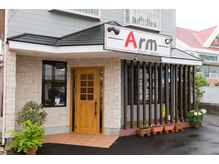 【駐車場】店前2台と信号曲がって歯医者さんのとなり3台あります