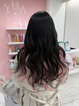 リゼル ユア 渋谷(RISEL YUA) シールエクステを使ったインナーピンクの黒髪ロングヘア