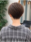 刈り上げショート 刈り上げ女子 くせ毛風カールシースルーバング