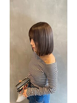 ノーヴァ バイ ボナ 前橋店(nova by bona) 骨格補正ミニボブで小顔魅せ朝の時短ストレート