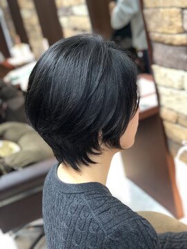 カプア 仙台駅前店(Kapua) 20代・30代大人可愛い小顔ワンサイドショートボブ丸み前下がり