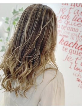 クリーピー(CREAPY) バレイヤージュ