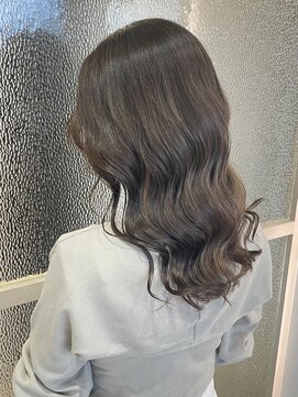 エレノア 梅田店(Eleanor) 色もち重視のナチュラルカラー