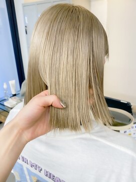 シェーン 仙台駅広瀬通店(schon) 【schon】ベージュ×ミルクティー×前髪×イヤリングカラー