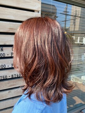 サロンドカスティーロ(salon de castillo) 赤みブラウン大人可愛いニュアンス小顔外ハネミディ