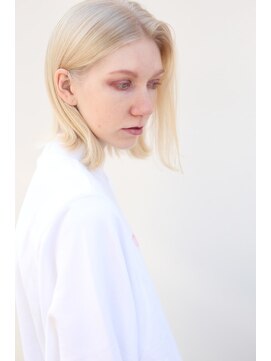 ソイリウム 下北沢(soi rium) ほつれ感のあるストレート/ホワイトカラー　【soi下北沢】