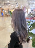 ホワイトペールブルー