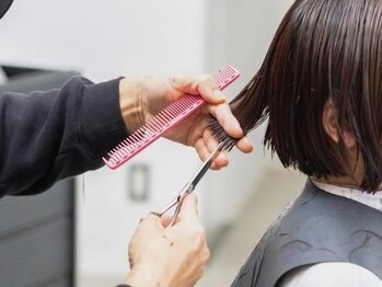 オーガニック ナチュラルサロン セ ラヴィ(organic&naturalsalon ce-lavie)の写真/カウンセリングからお仕上げまで同じスタイリストが担当するので一貫性のある施術！”なりたい”を叶えます