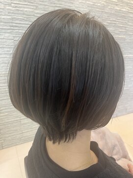 クール ヘアー ギャラリー 神明町店(COOL Hair gallery) ツヤショートボブ