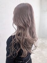 アイティー バイ アルバム 浦和店(IT by ALBUM)&nbsp;美髪ロング顔周りレイヤーホワイトブロンド_ba381061