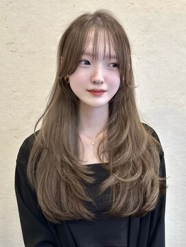 ライン(LINE) 韓国風/レイヤー/小顔/前髪カット/髪質改善/グレージュ/透明感
