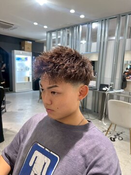 メンズサロン キング 心斎橋店(Men’s salon K!ng) ホワイトメッシュ/ツイスト/ツイスパ/パーマ/メンズ/眉毛/心斎橋